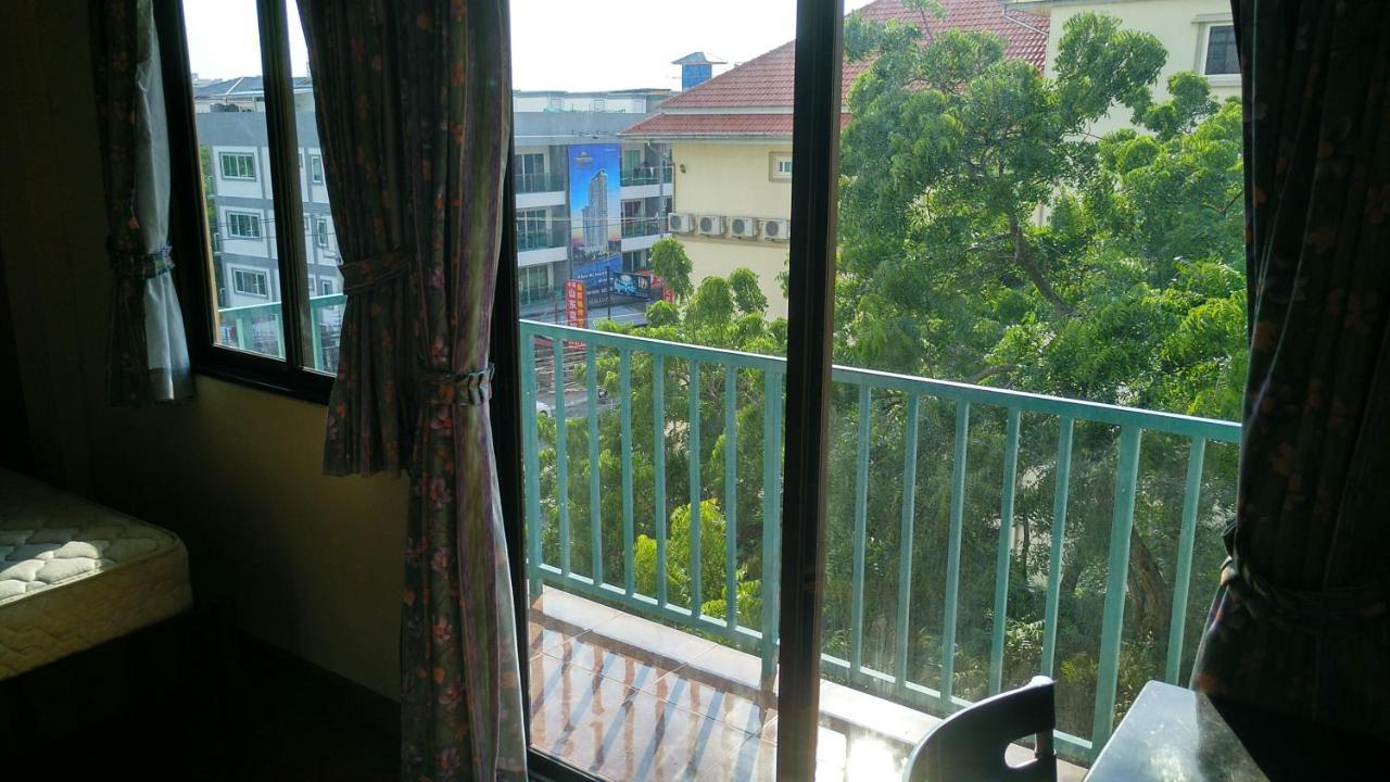 Guestpat Casabella Hotel Pattaya Exterior foto